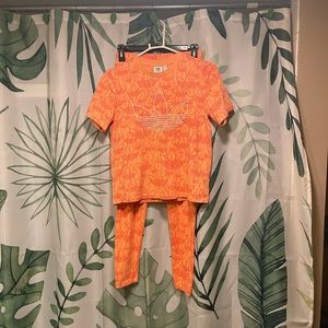 2 piece cute adidas logo set
